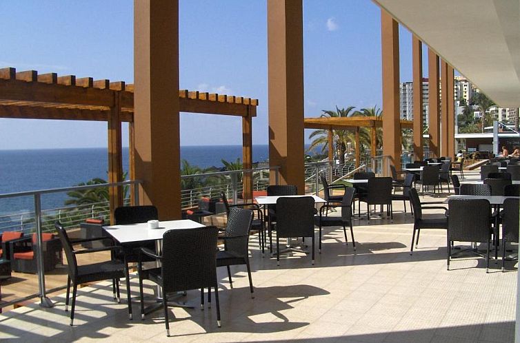 Pestana Promenade Ocean Resort Hotel