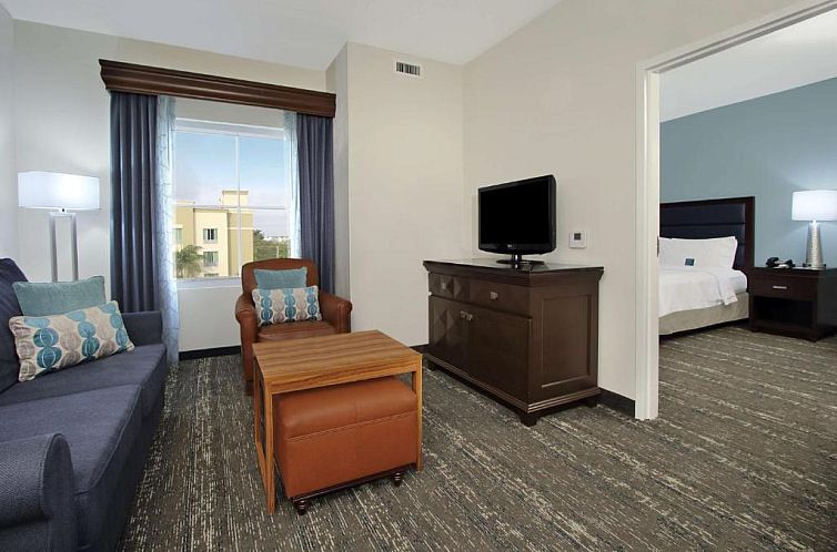 Homewood Suites by Hilton Miami - Airport West