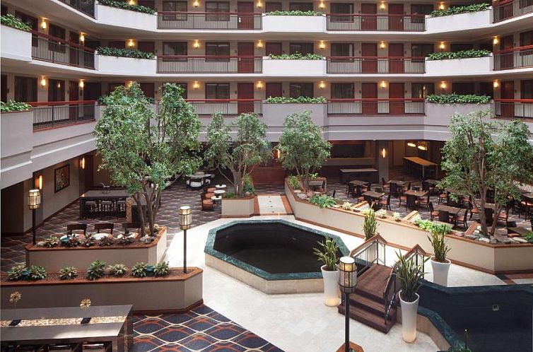 Embassy Suites by Hilton Dallas Near the Galleria