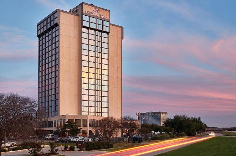 Crowne Plaza Dallas Market Center, an IHG Hotel