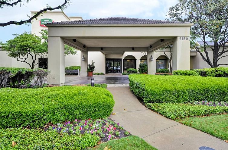 Courtyard Dallas Medical Market Center