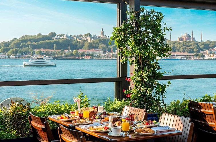 Novotel Istanbul Bosphorus Hotel