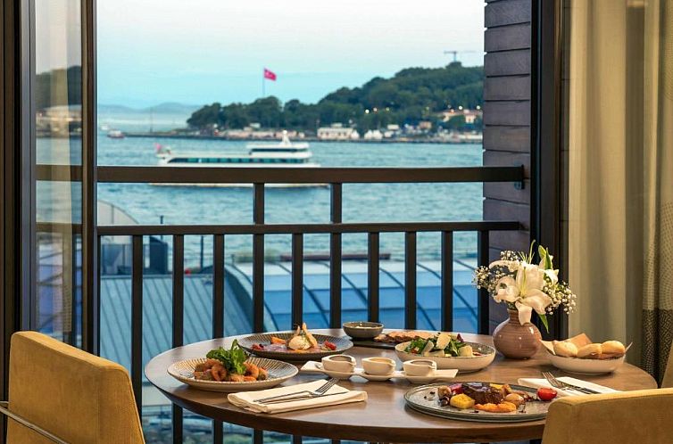 Novotel Istanbul Bosphorus Hotel