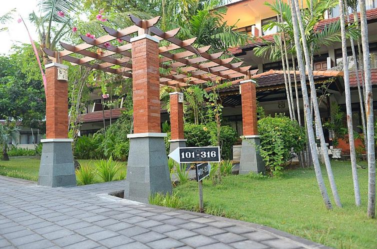 Palm Beach Hotel Bali