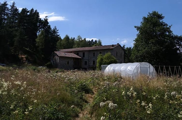 Vakantiehuis in Saint Bonnet le Chastel