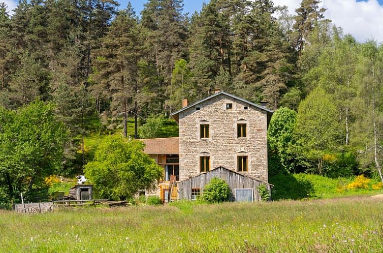 Huisje in Saint Bonnet le Chastel