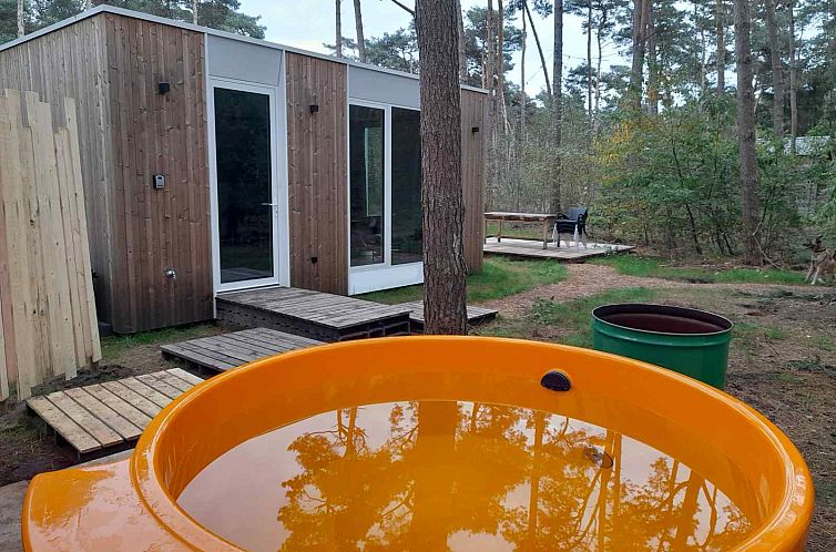 Modern 4 persoons vakantiehuis met hottub, prachtig gelegen