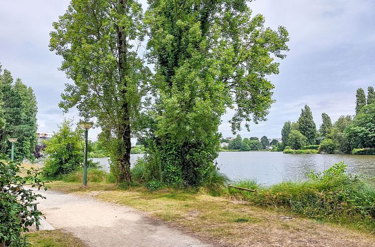 Appartement Calme et Vue sur l'Etang au Duc