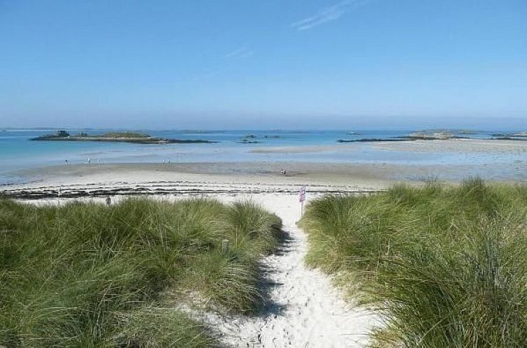 Hent ar Mor. Vakantiehuis 100 meter van de zee en zandstrand