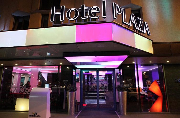 Plaza V Hotel