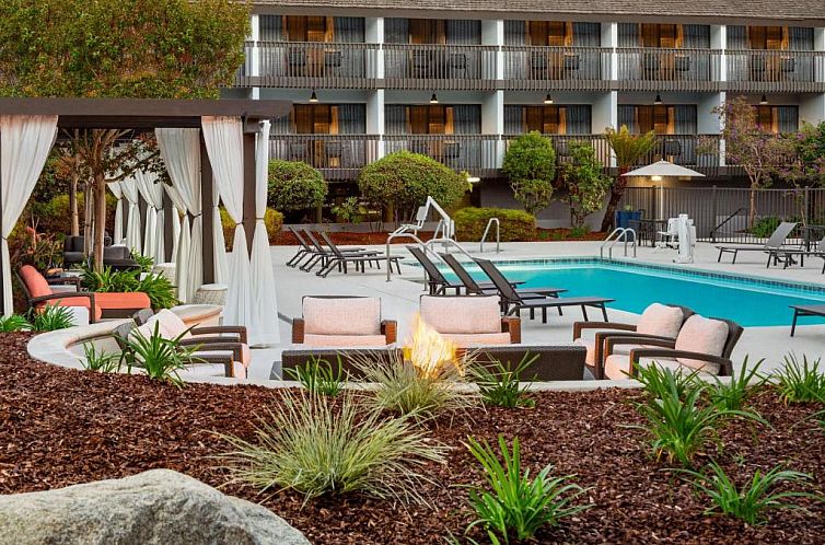 Hilton Garden Inn Monterey