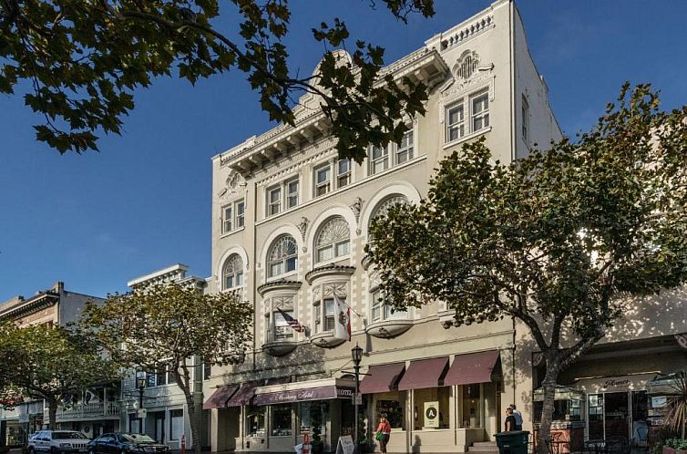 The Monterey Hotel