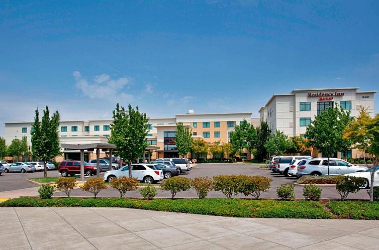 Residence Inn by Marriott Portland Airport at Cascade Statio