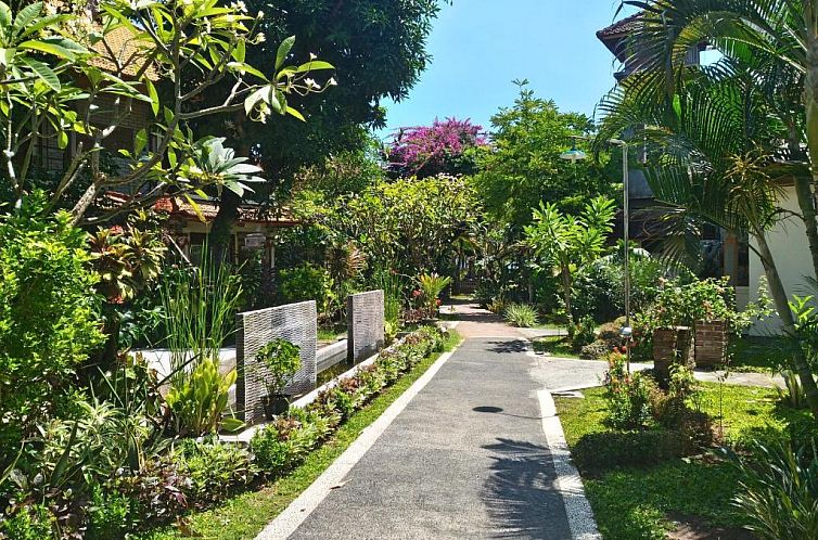 Lovina Beach Hotel