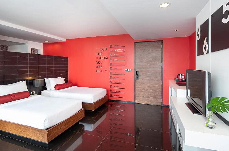 Tsix5 Hotel