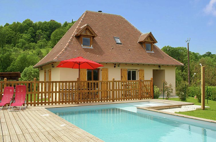 Maison avec piscine chauffée