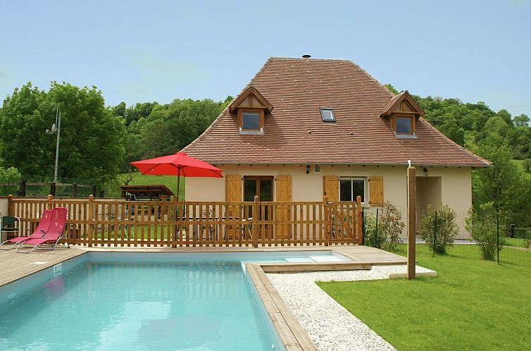 Maison avec piscine chauffée