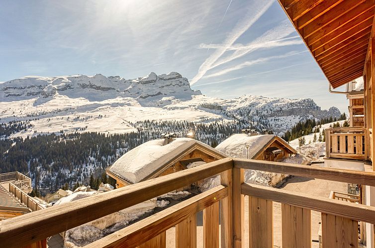 Les Portes du Grand Massif 1