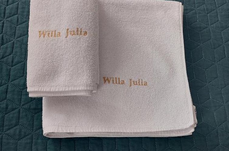 Willa Julia