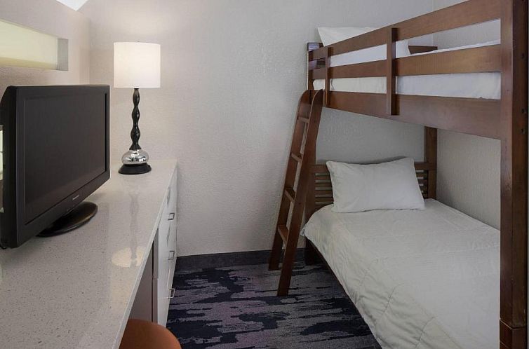 Fairfield Inn & Suites by Marriott Orlando Lake Buena Vista