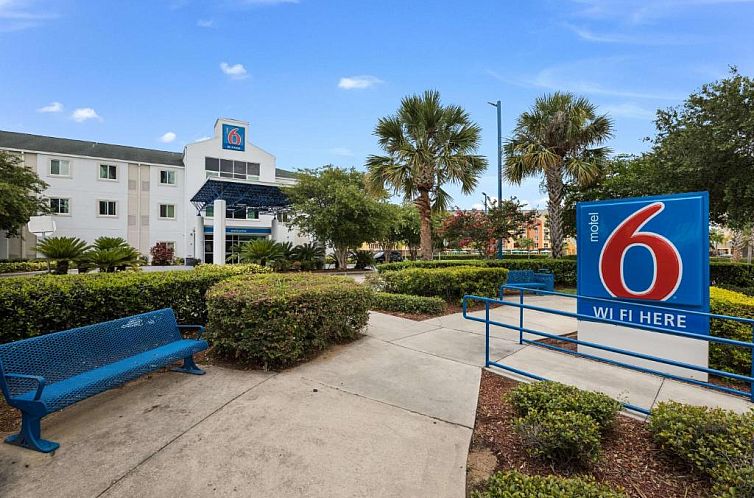 Motel 6-Orlando, FL - International Dr