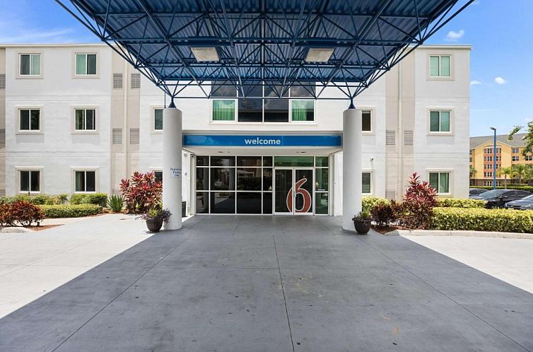 Motel 6-Orlando, FL - International Dr