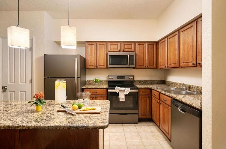 Floridays Orlando Two & Three Bed Rooms Condo Resort