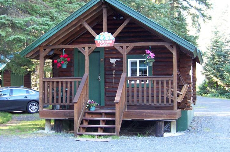 Box Canyon Cabins