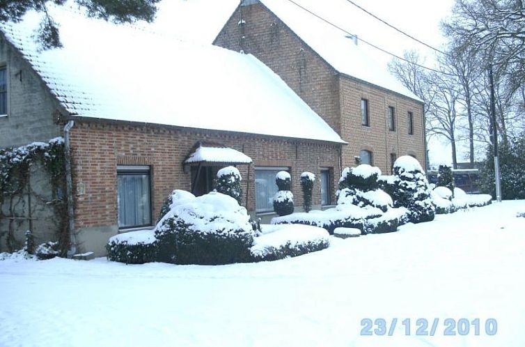 Huis aan kanaal Bocholt