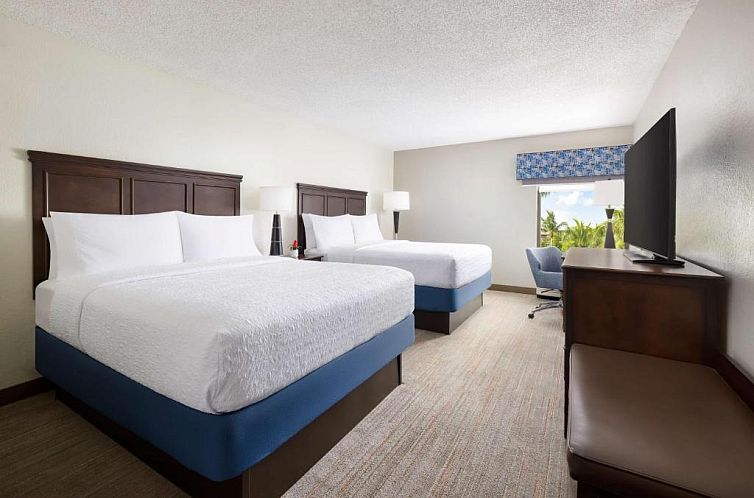 Hampton Inn Naples-Central