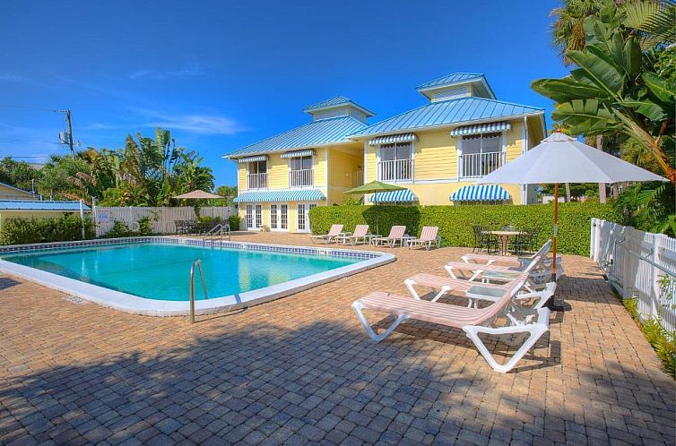 Naples Garden Inn