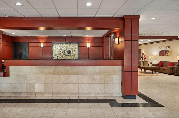 Best Western Plus Milwaukee Airport Hotel & Conference Cente