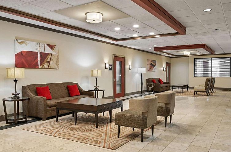 Best Western Plus Milwaukee Airport Hotel & Conference Cente