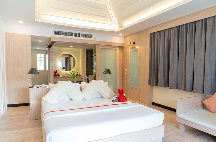 Grand Jomtien Palace Hotel - SHA Extra Plus