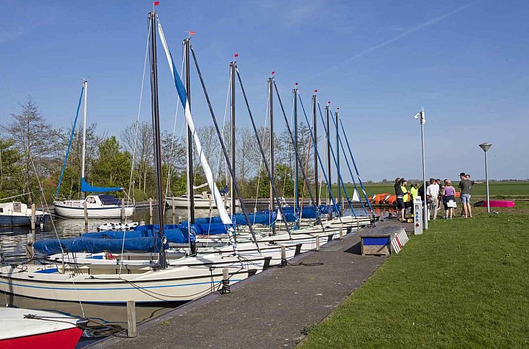 Prachtige 65 persoons groepsaccommodatie aan de Friese Meren