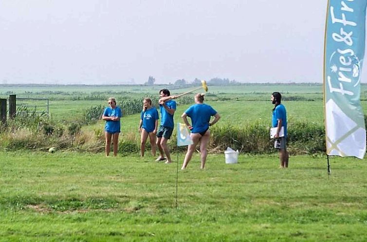 Prachtige 65 persoons groepsaccommodatie aan de Friese Meren