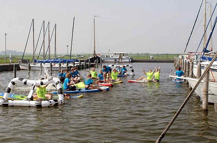 Prachtige 65 persoons groepsaccommodatie aan de Friese Meren