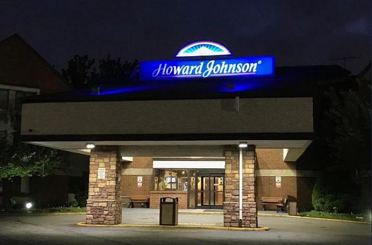 Howard Johnson by Wyndham Newark Airport