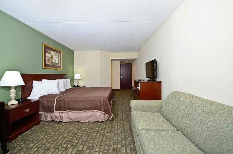 Howard Johnson by Wyndham Newark Airport