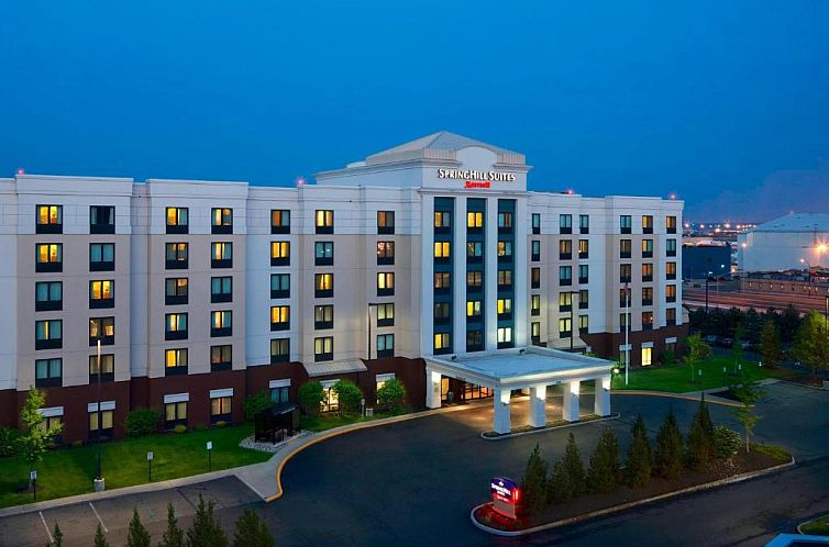 SpringHill Suites by Marriott Newark International Airport