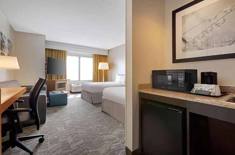 SpringHill Suites by Marriott Newark International Airport