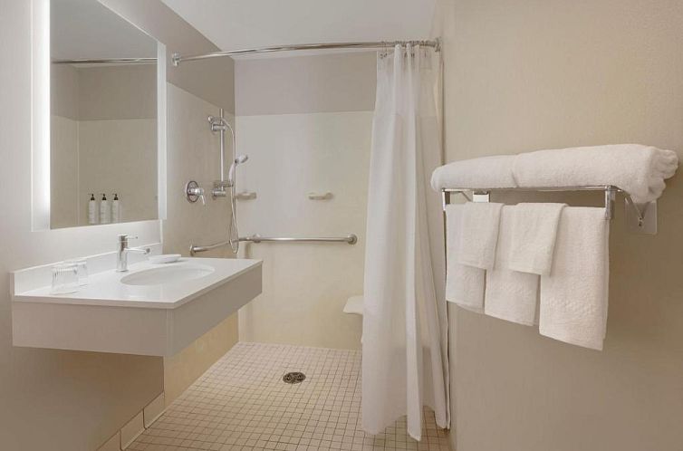 SpringHill Suites by Marriott Newark International Airport