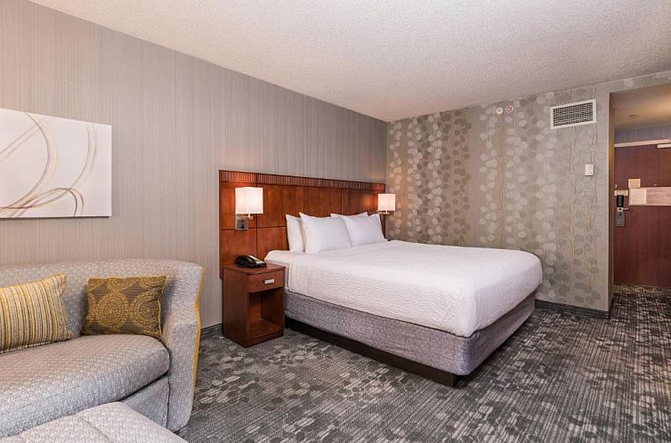 Courtyard by Marriott Newark-University of Delaware