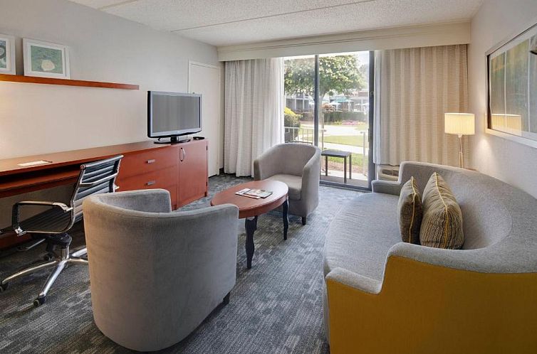 Courtyard by Marriott Atlanta Windy Hill/Ballpark