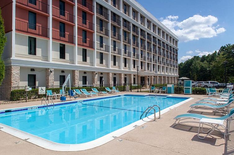 Holiday Inn Express Atlanta Airport-College Park, an IHG Hot