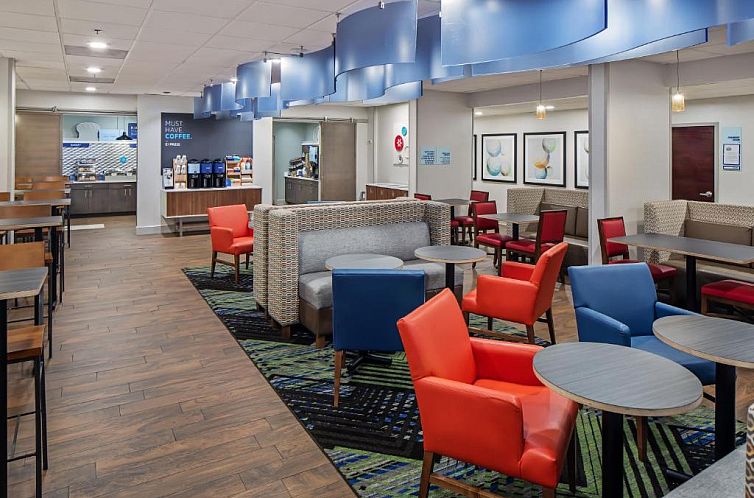 Holiday Inn Express Atlanta Airport-College Park, an IHG Hot