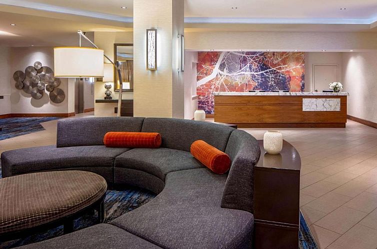 DoubleTree Suites by Hilton Minneapolis