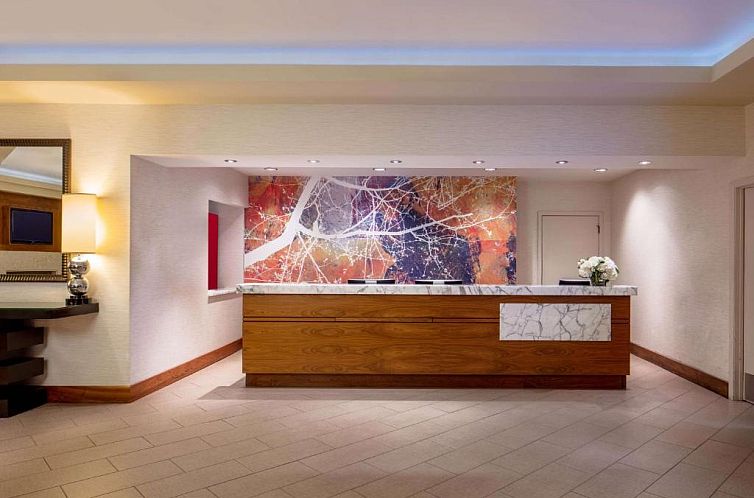 DoubleTree Suites by Hilton Minneapolis