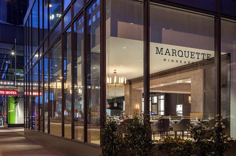 The Marquette Hotel, Curio Collection by Hilton