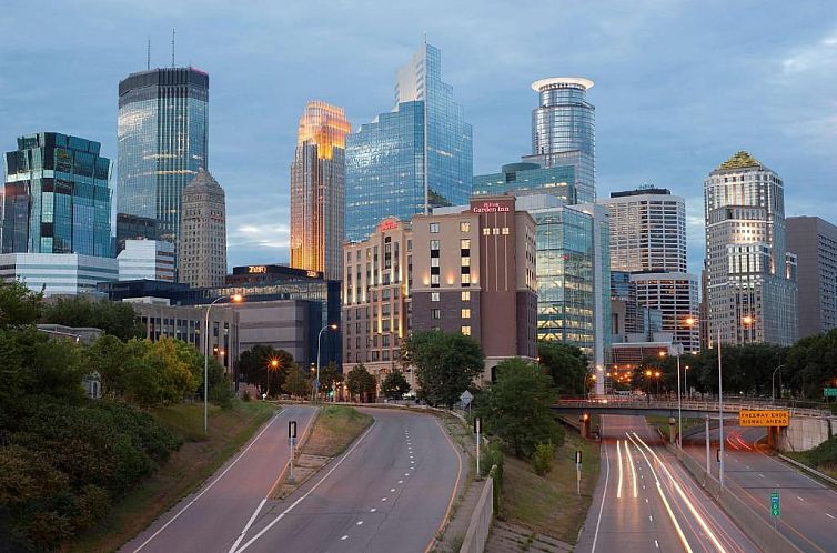 Hilton Garden Inn Minneapolis Downtown